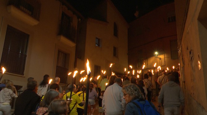 ANGLÈS - La Marxa de les Torxes per la Diada de Catalunya 2024 
