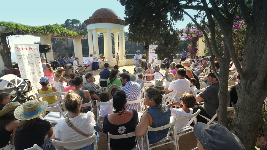 Blanes ha viscut la 19a Festa dels Contes de Sant Joan de la Fundació Joan Petit-Nens amb Càncer