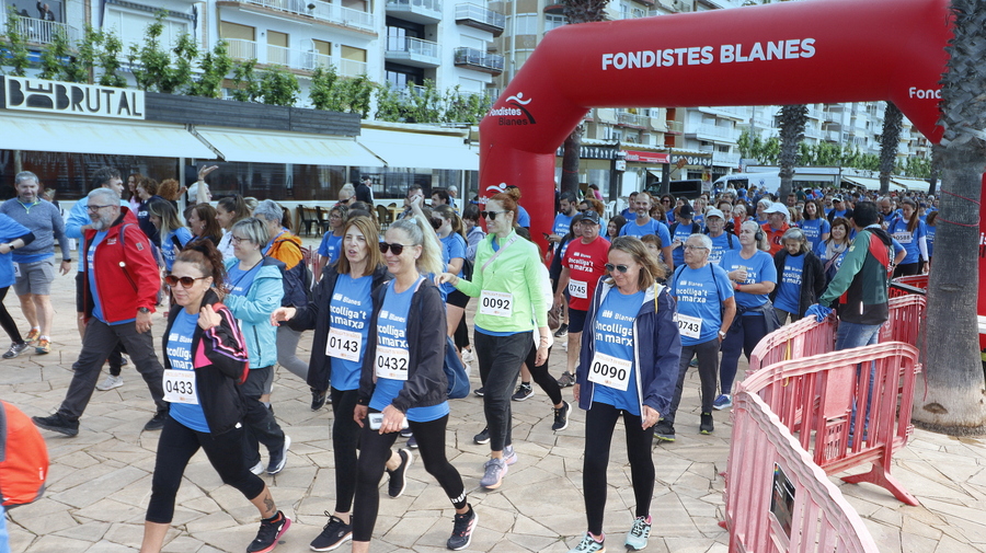 Prop de 1.000 persones participen en la 9a 'Oncolliga't en Marxa' de Blanes