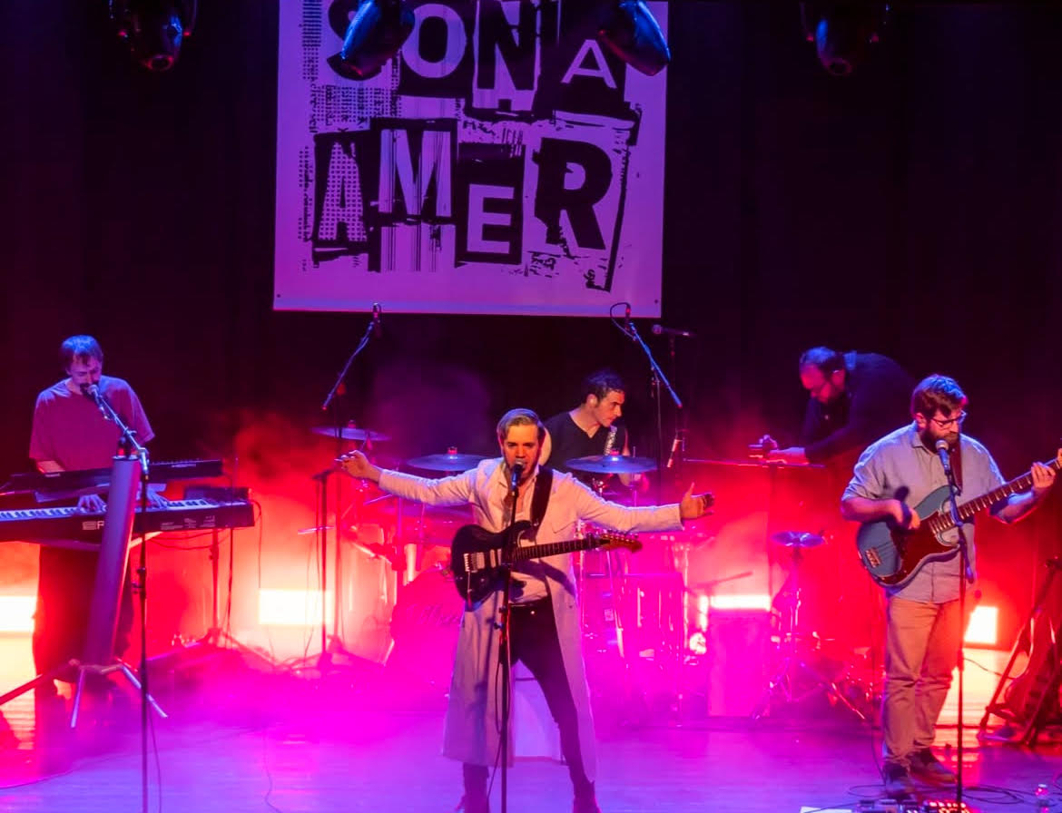 El cicle de concerts Sona Amer tanca gener amb una actuació memorable d'Obeses