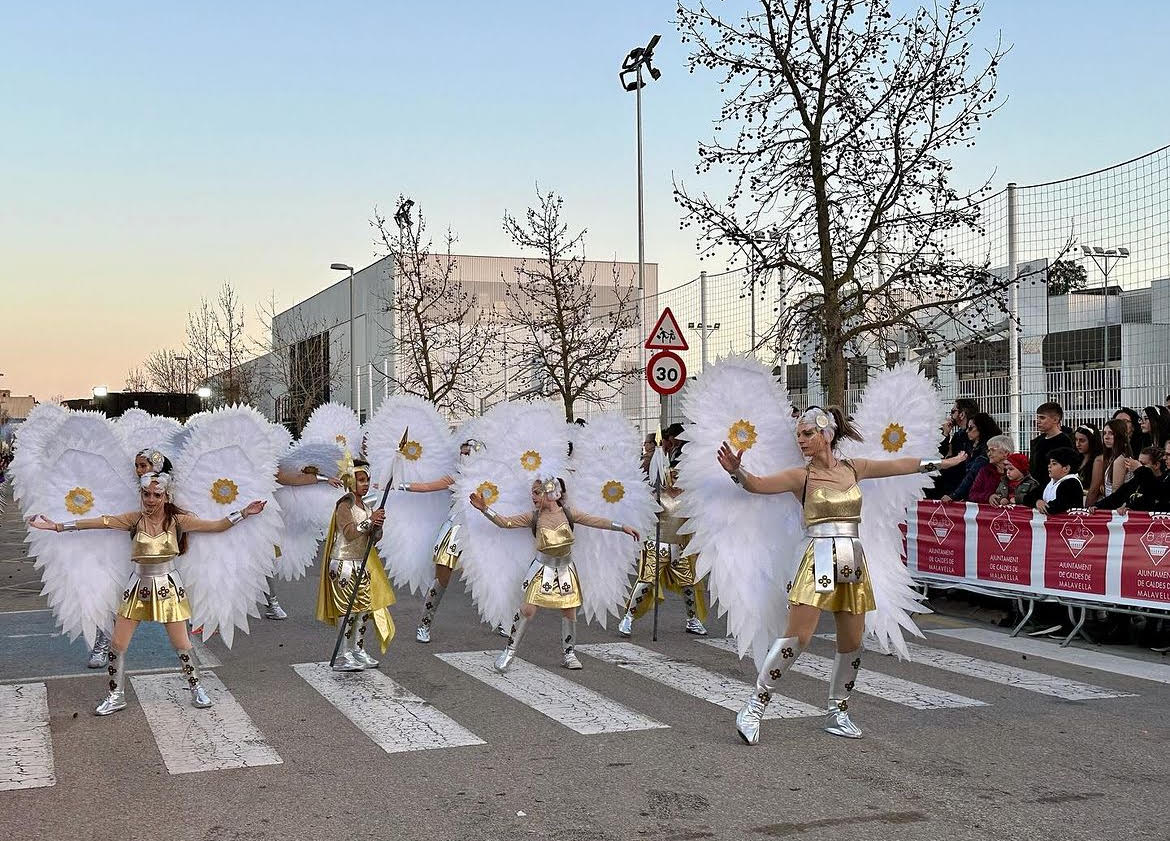 A prop de 2.000 persones han participat en la Gran Rua de Carnaval de Caldes de Malavella