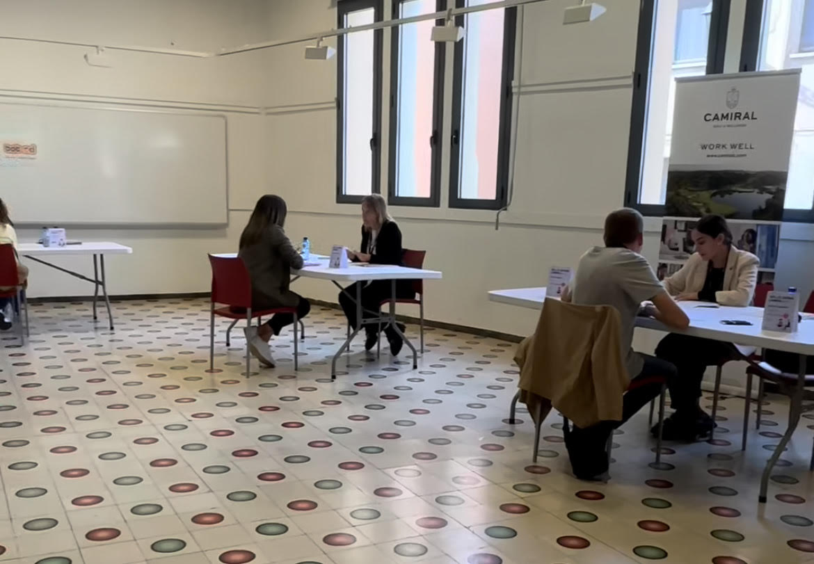 Caldes de Malavella impulsa l'accés laboral amb la primera jornada de 'Speed ​​Dating Laboral'