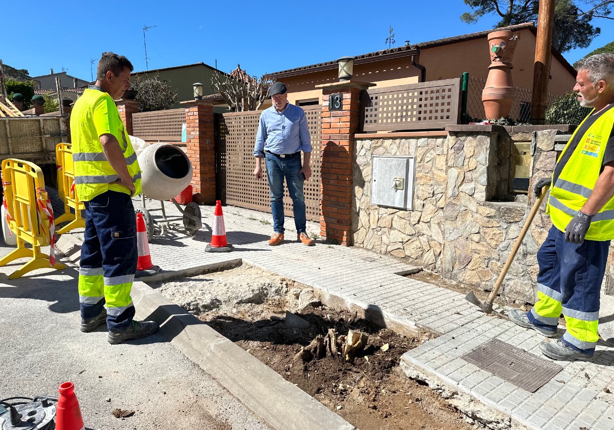 Caldes de Malavella contracta a 3 persones a través d'un programa d'ocupació amb el Consell Comarcal de la Selva