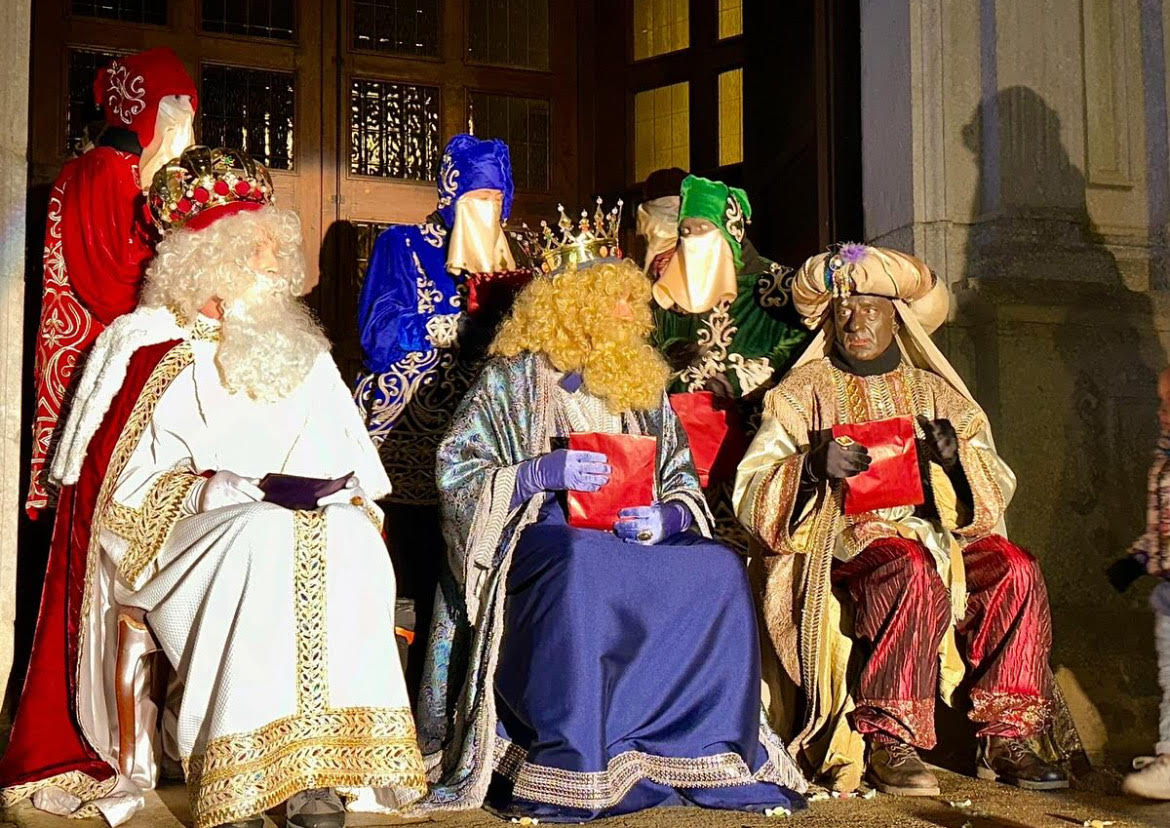 Reportatge de la Cavalcada de Reis 2024 a Caldes de Malavella 