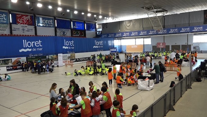 A prop de 400 alumnes selvatans participen en la 1a edició de l'Experimenta la Ciència