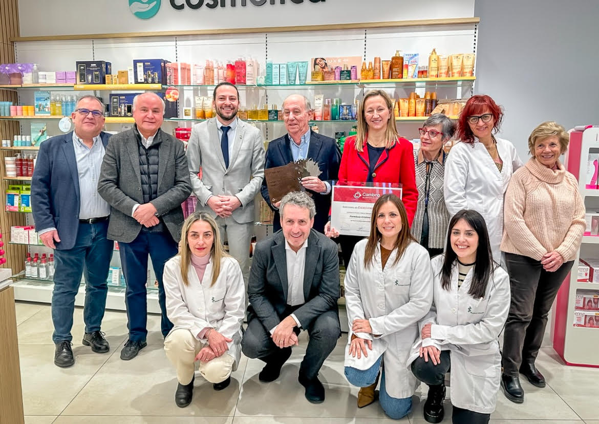 La farmàcia Cristina Cabañas celebra els seus 50 anys d'història