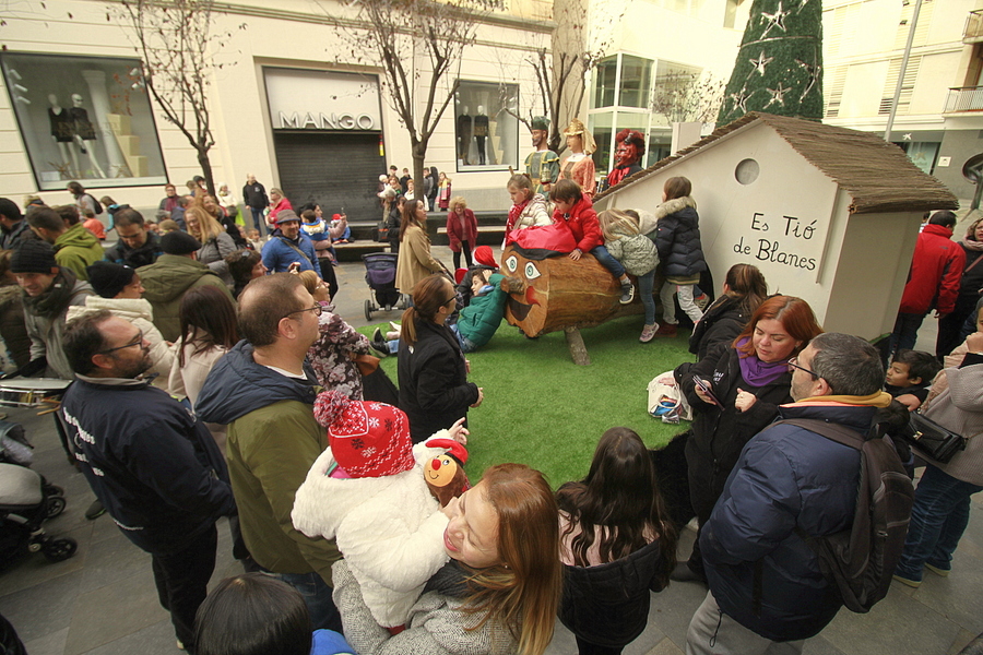 Blanes viu la 19a Festa de Benvinguda d’Es Tió