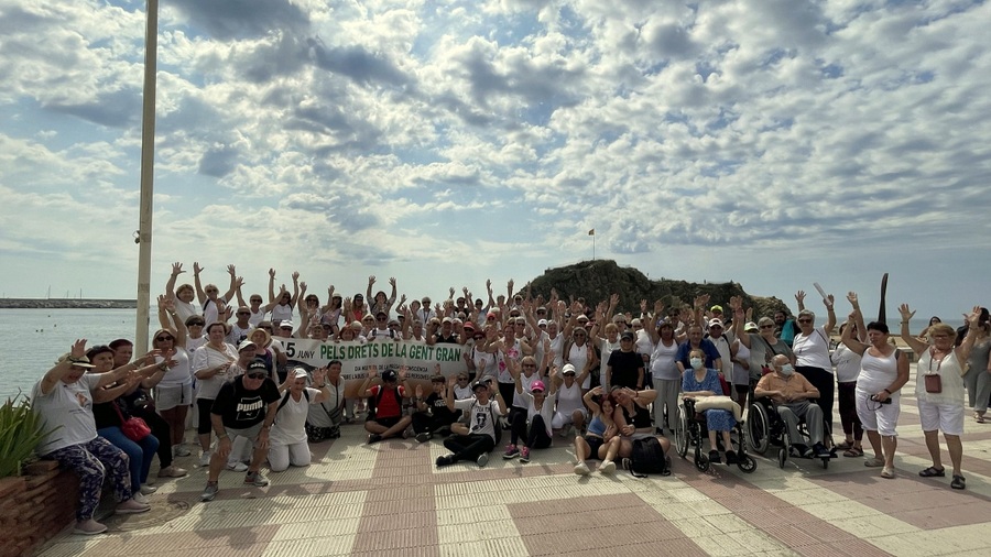 Blanes celebra el Dia Mundial pels Drets de les Persones Grans amb una marxa