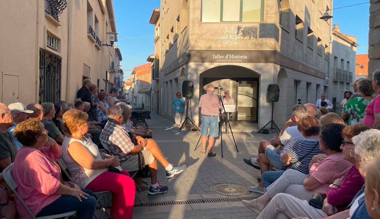 Maçanet de la Selva inaugura el nou local del Taller d’Història 