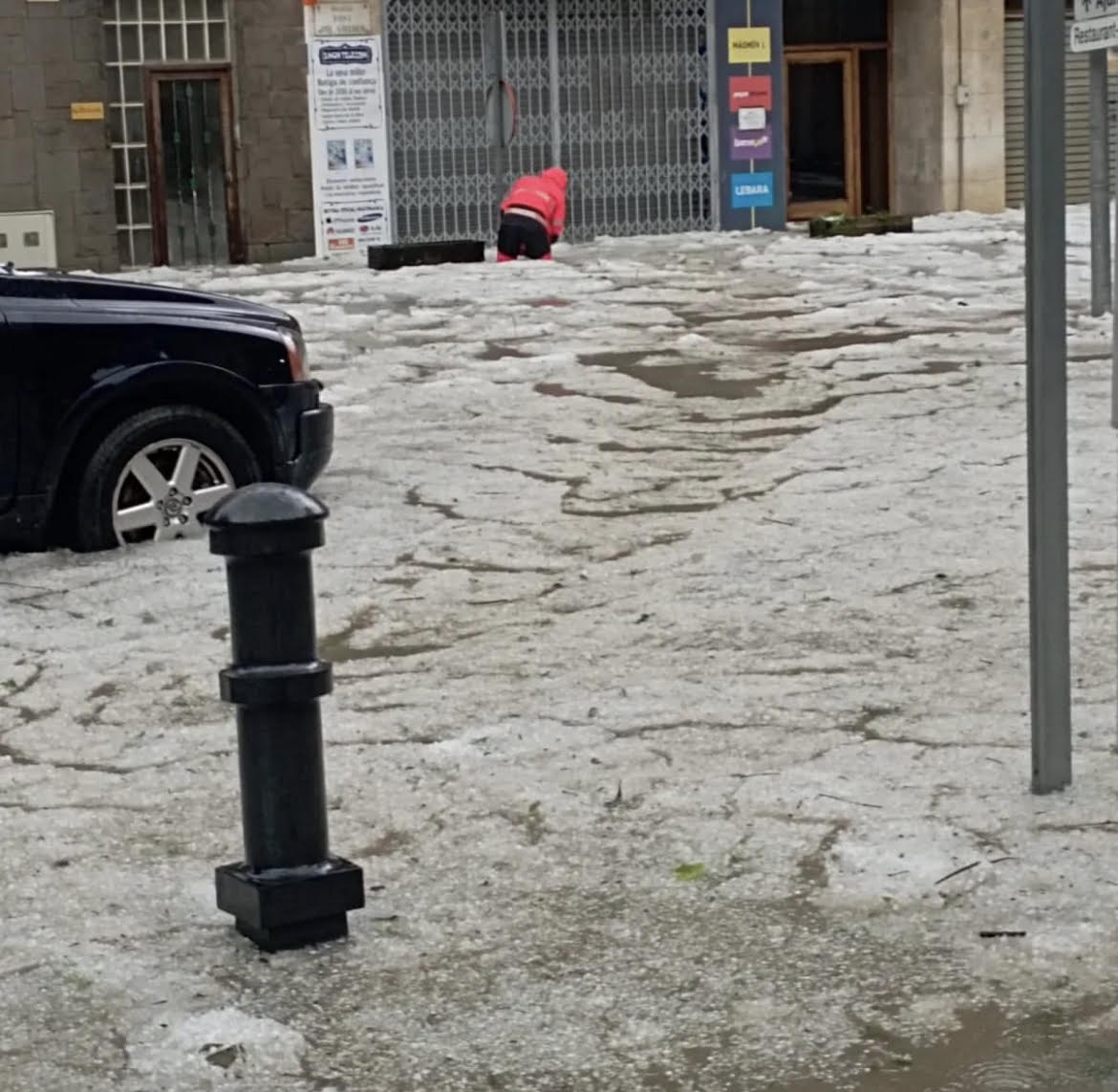 Sant Hilari Sacalm pateix una de les inundacions mai vistes