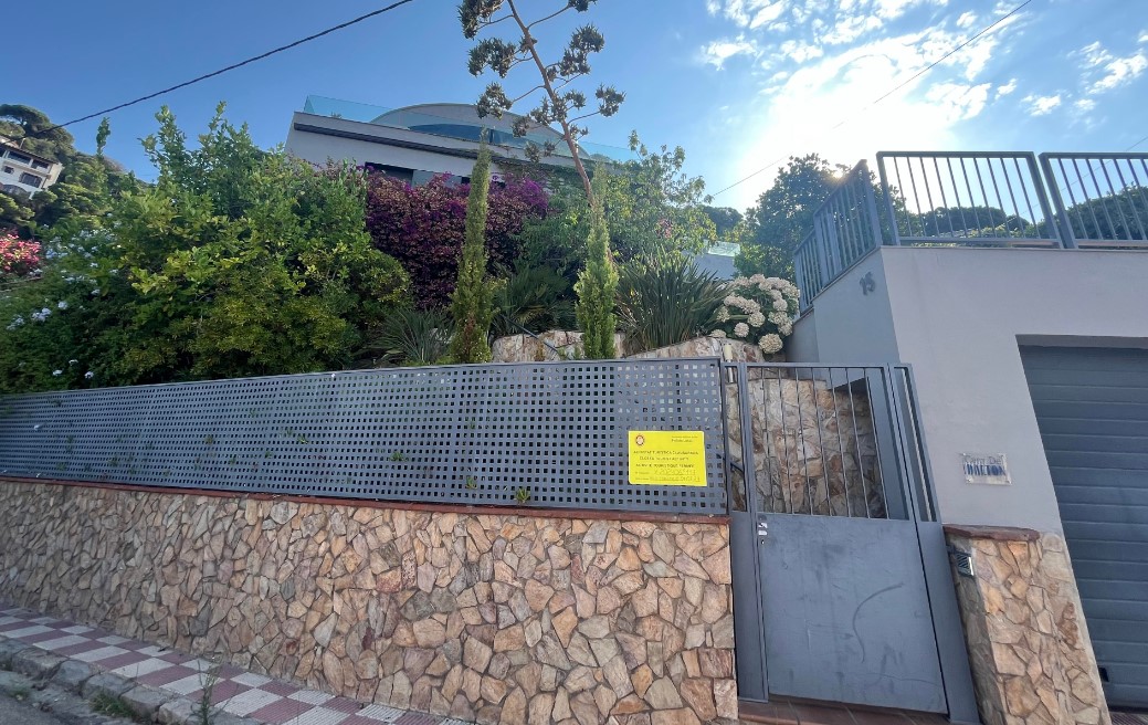 L'Ajuntament de Lloret de Mar obre expedient a 18 habitatges d'ús turístic