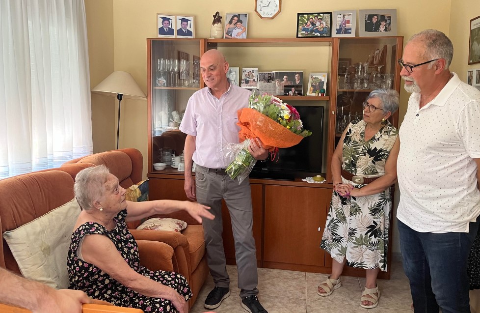 Riudarenes ret homenatge a la Margarita Bes pel seu centenari 