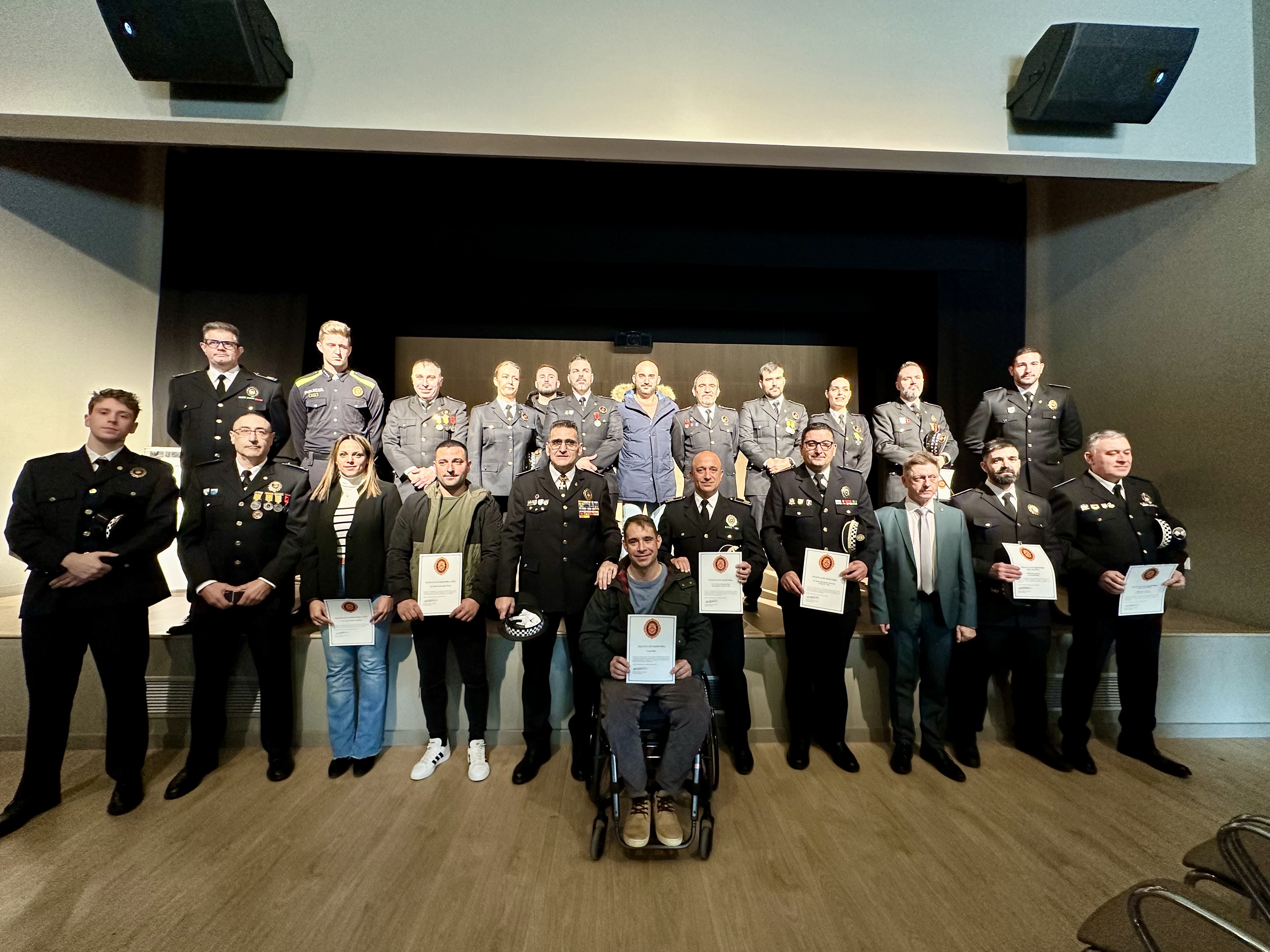 Més de 40 persones són condecorades a la celebració del Dia de la Policia Local de Caldes de Malavella