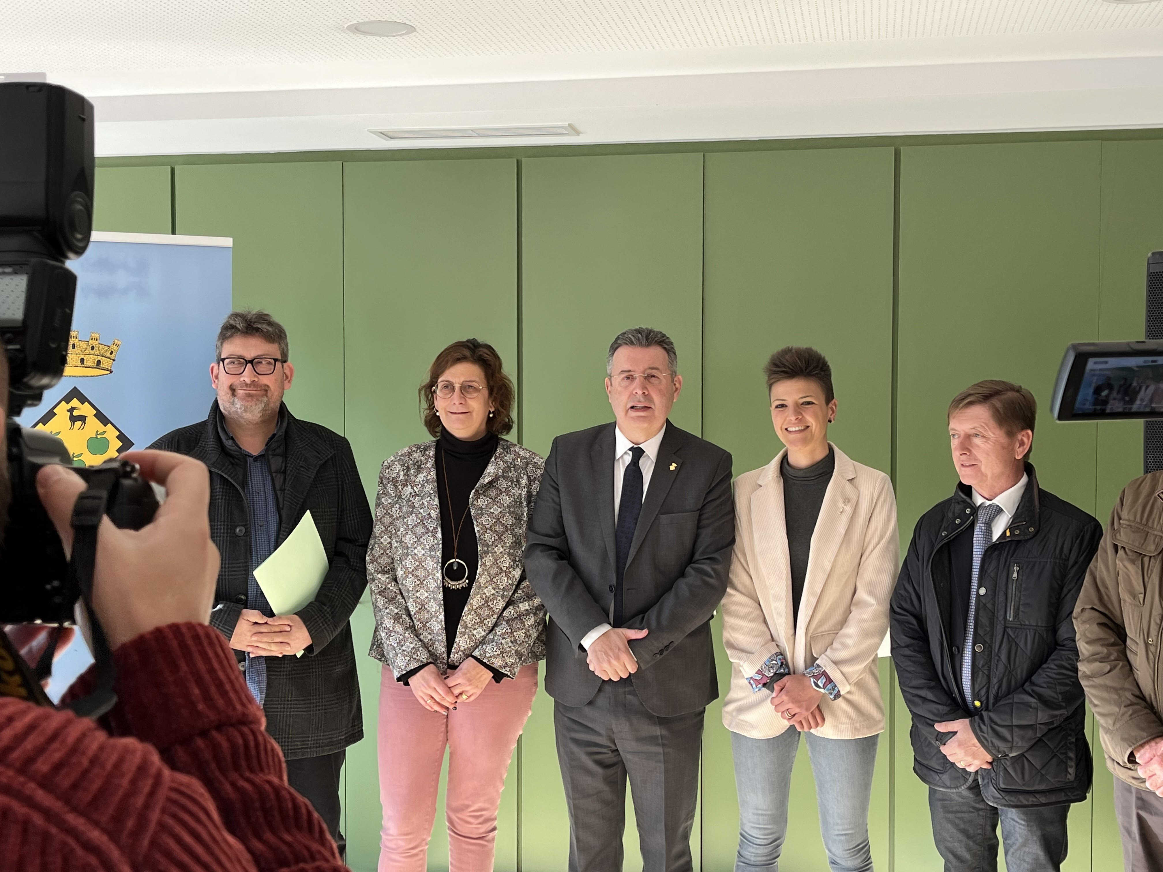 Maçanet de la Selva inaugura el nou Centre Integral de Serveis per la gent gran